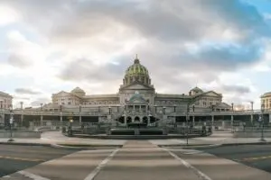 The PA State Capitol Building representing who qualifies for expungement in Pennsylvania | Record Eraser